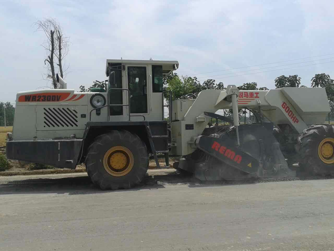 WR2300V，淮陽省道冷再生